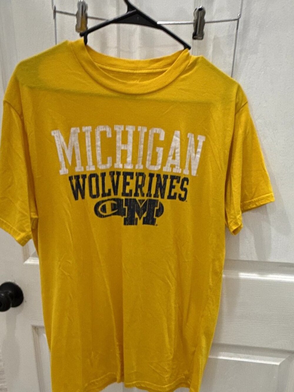 Champion Michigan Wolverines NCAA Yellow T-Shirt Shirt Size L